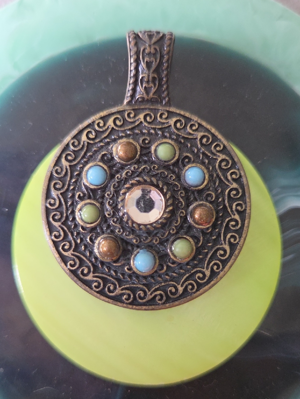 Lia Sophia Meadow Mother Of Pearl Pendant.
